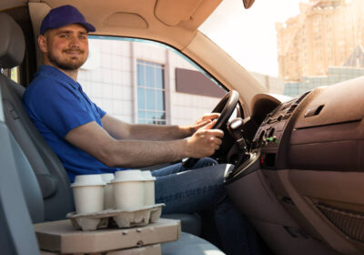 1-stock-photo-courier-delivers-coffee-pizza-car
